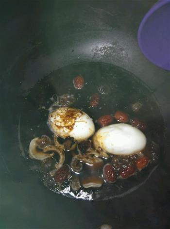 桂圆红枣炖蛋的做法步骤3