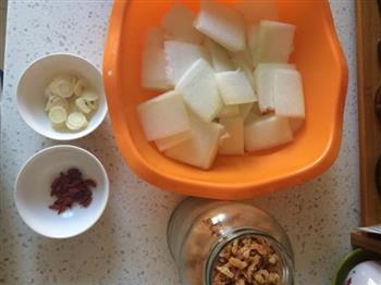 冬瓜海米汤的做法步骤1