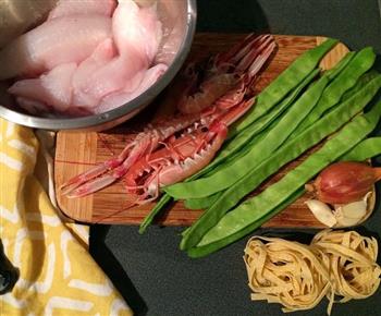 法式虾汁鳕鱼的做法步骤1