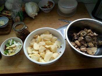 家常土豆烧鸡块的做法步骤1