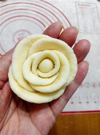 漂亮又好吃的玫瑰花馒头的做法图解17
