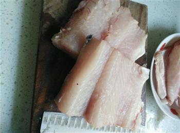 酸菜鱼的做法步骤2