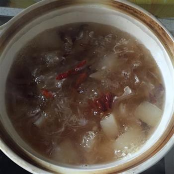 银耳雪梨红枣汤的做法图解8