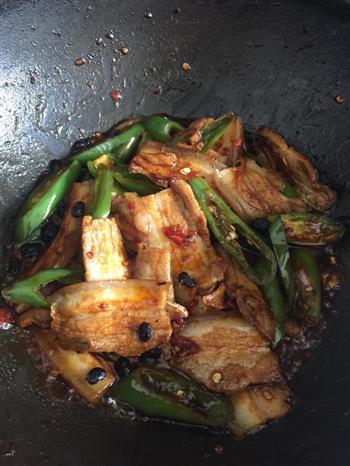 川菜-青椒回锅肉的做法步骤11