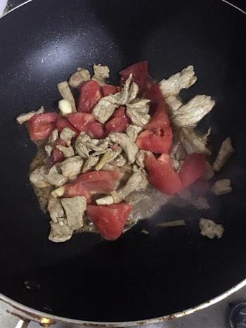 黑椒西红柿瘦肉面片汤的做法图解6