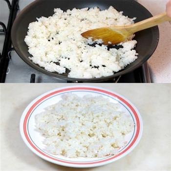 韩式培根泡菜炒饭的做法步骤3