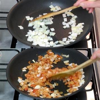 韩式培根泡菜炒饭的做法步骤4