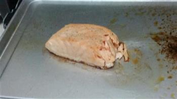 盐烤三文鱼的做法步骤1