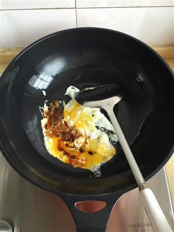 美味蛋炒饭的做法步骤2