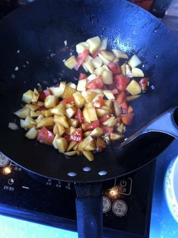 酸辣汤玉米面条的做法步骤3