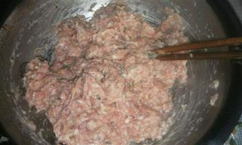 香菇青菜鲜猪肉丸汤的做法步骤1