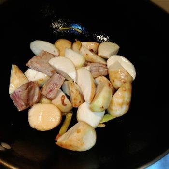 芋艿排骨汤的做法步骤5