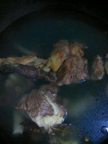 清汤牛肉面的做法步骤3
