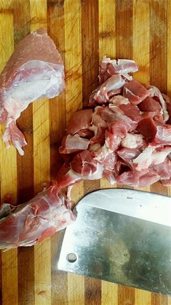 铁杆山药清炖羊肉的做法步骤1