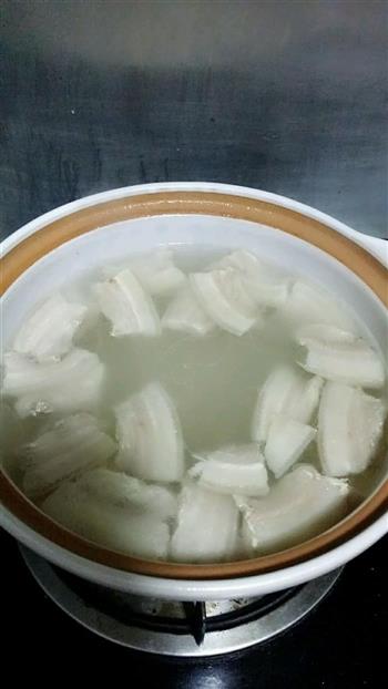 猪猪版-韩式泡菜锅的做法图解1