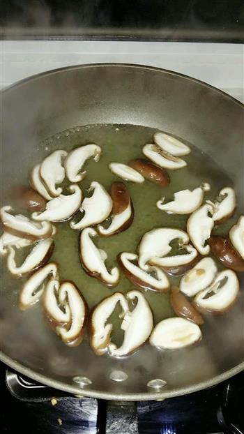 蚝油香菇油菜的做法步骤5