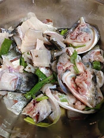 自贡小女人-鲜椒水煮鱼的做法步骤1