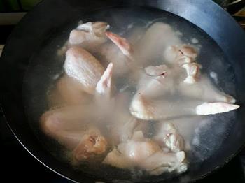 蚝油鸡翅的做法步骤1