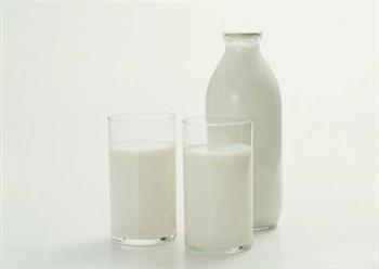 炸牛奶的做法图解1