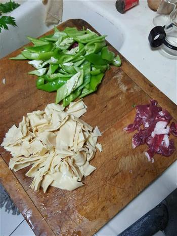 尖椒干豆腐的做法步骤1