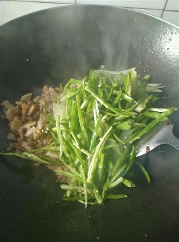 青椒榨菜炒肉丝的做法步骤6