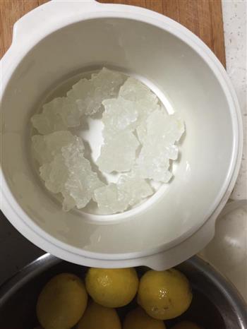 冰糖柠檬密的做法步骤2