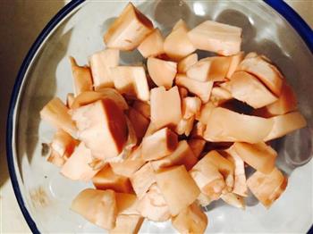 蘑菇猪血汤的做法步骤2