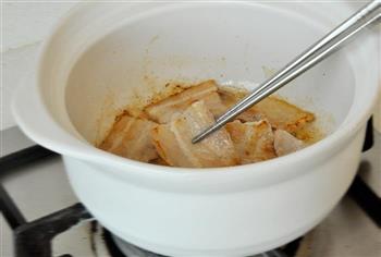 泡菜锅/辣白菜锅的做法图解2