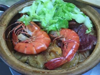 海鲜腊味砂锅饭的做法图解3