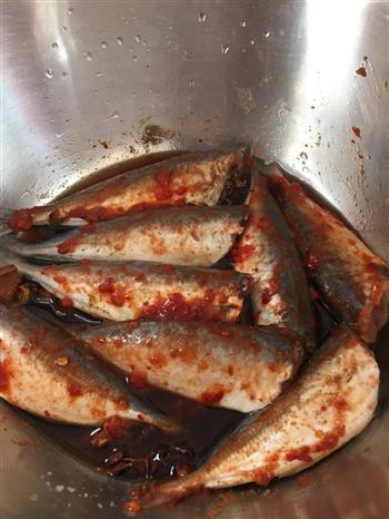 辣番茄汁沙丁鱼罐头的做法步骤4