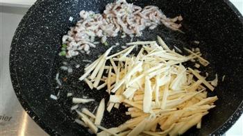 雪菜肉丝炒冬笋的做法步骤5