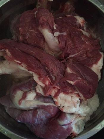 冬日暖身法宝-羊肉汤的做法步骤1