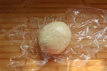 葱香肉松面包卷的做法步骤3