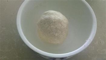 蛋白椰丝球的做法步骤3