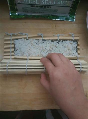 米饭吃不了怎么办-紫菜卷啊的做法步骤5