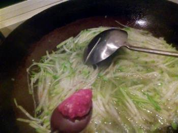 萝卜丝牛肉丸子汤的做法图解8