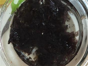 蛤蜊干紫菜蛋花汤的做法图解2