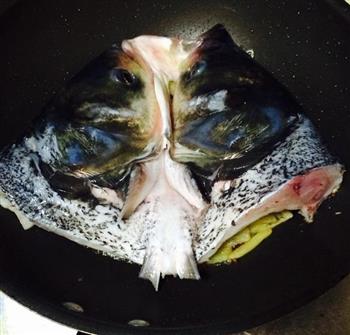 红烧豆腐胖头鱼的做法步骤3