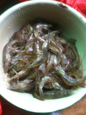虾滑菠菜汤的做法步骤1