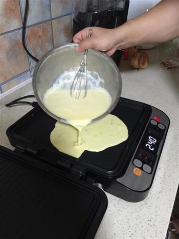 香蕉牛奶鸡蛋饼的做法步骤3