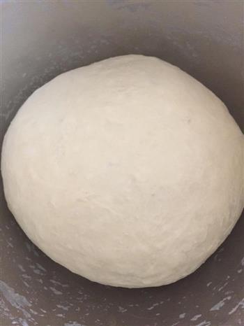 香浓日式炼乳面包的做法步骤3