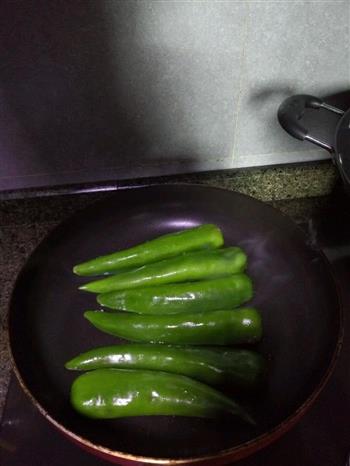 好吃的下饭菜-煎酿辣椒的做法步骤7