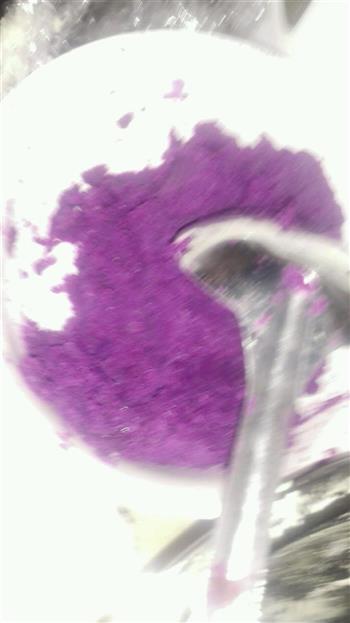 紫薯煎饼的做法图解1