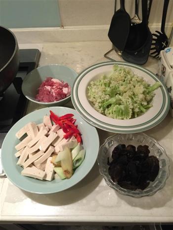 干锅有机菜花的做法步骤1