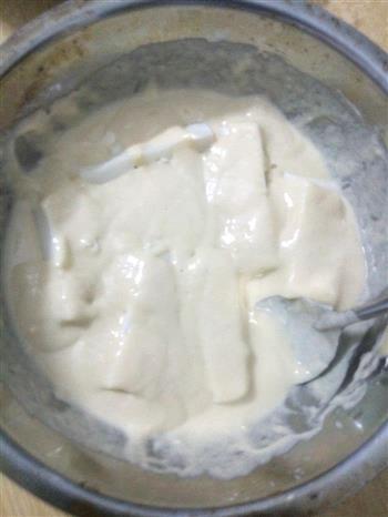 炸鲜奶-附面包糠做法的做法步骤5