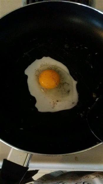 鸡蛋火腿玉米卷的做法步骤1