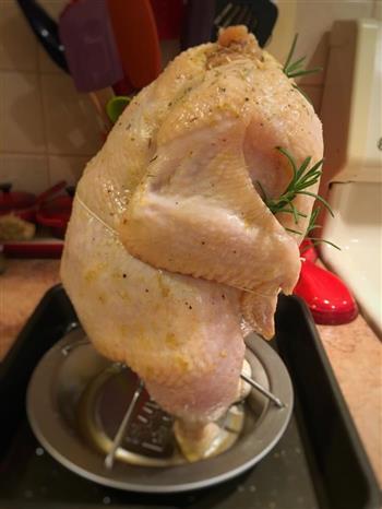 周末大餐—烤全鸡的做法步骤5