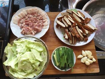 新手干锅包菜的做法步骤1