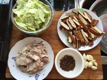 新手干锅包菜的做法步骤2