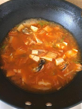 韩式海蛎子泡菜汤的做法步骤5